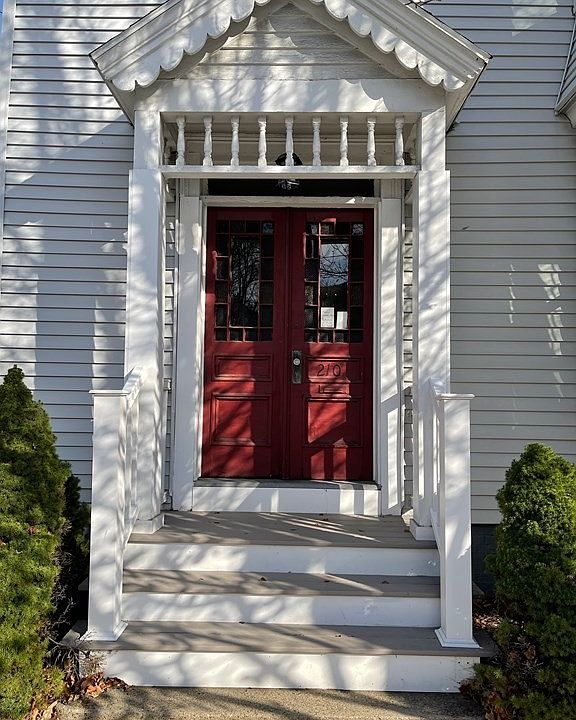 1st image of 210 North St #2