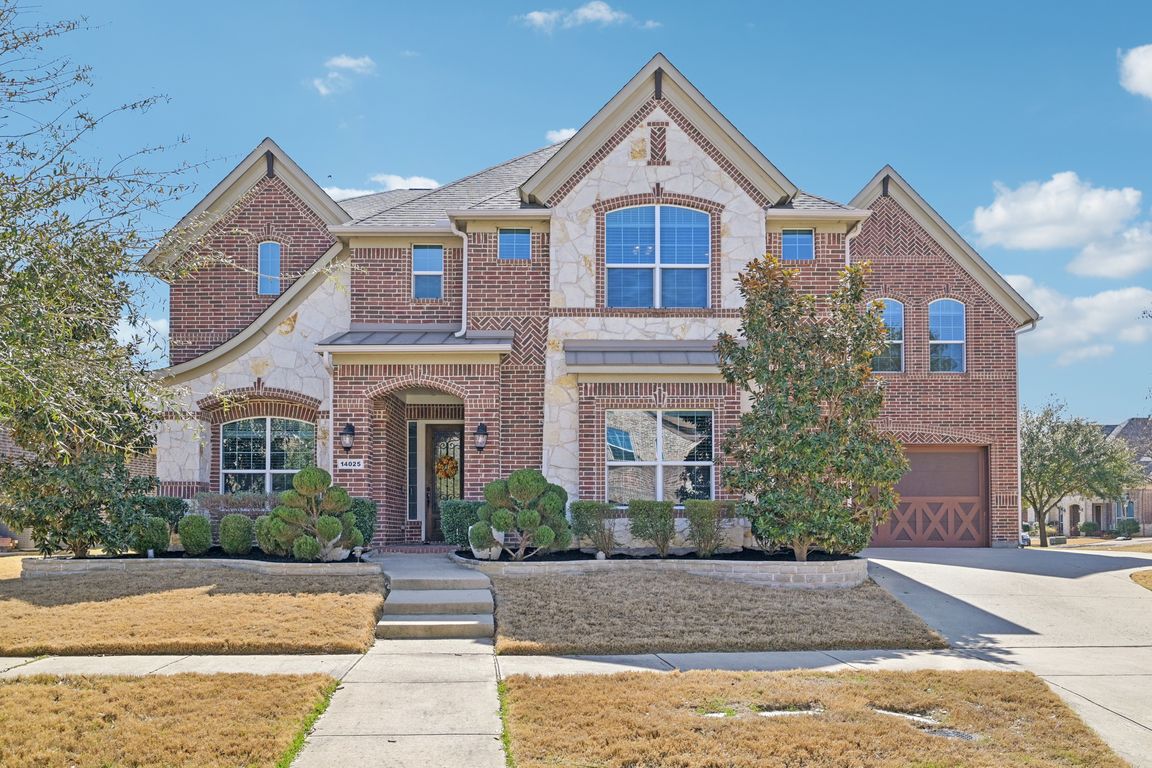 Eleanor Ave-S2702-001.jpg