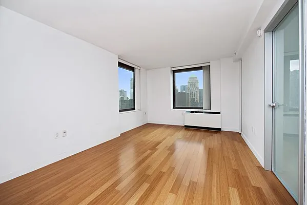 Rented by Keller Williams NYC | media 15