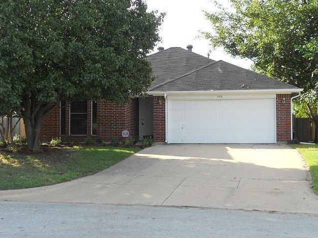 1st image of 968 Meadow Cir S