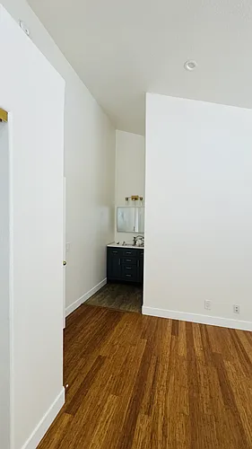 1358 Bennett Ave Photo 1