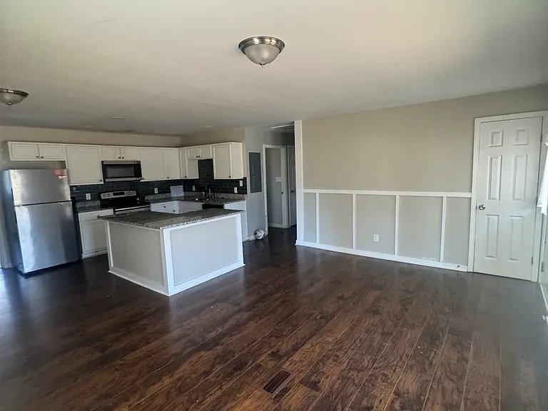 5205 Heather Ln — Photo 5