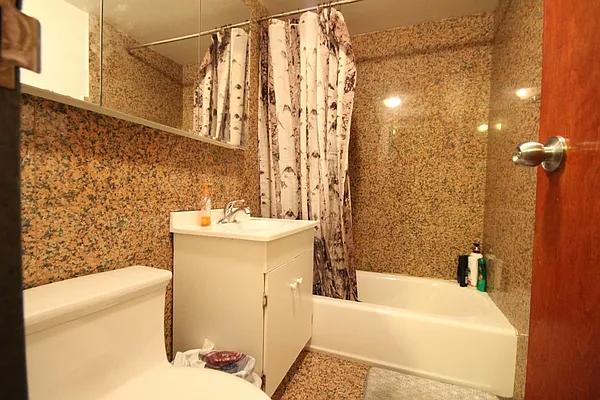 Rented by Dynamik Realty | media 23