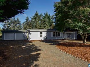 32 W Johnson Dr, Sequim, WA 98382