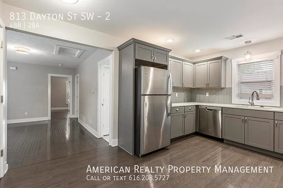 4 bed, 1.5 bath, 1212 sqft, $2,600 — Photo 3