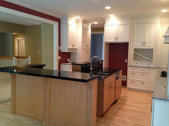 4th image of 13440 Golfview Dr #3_4