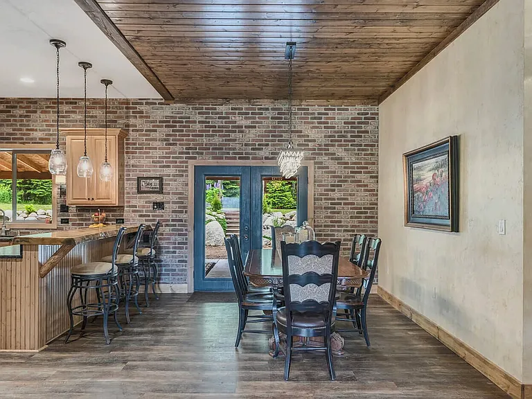 3141 N Riley Creek Rd — Photo 14