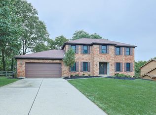 6909 Windwood Dr, West Chester, OH 45241