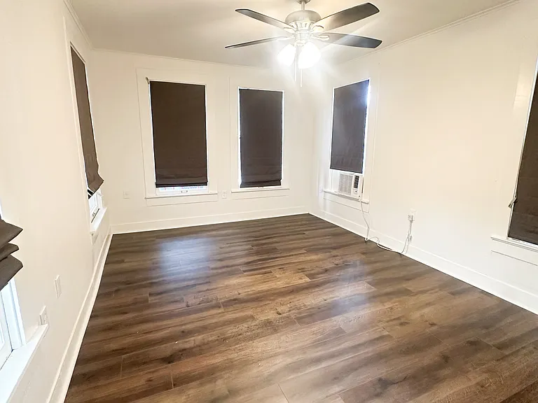 320 E Dewey Pl #9 — Photo 8