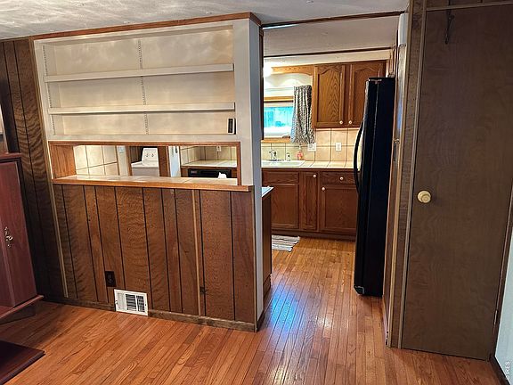 4th image of 1400 S Collyer St #14