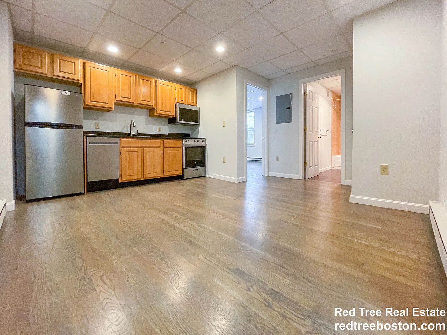 2 bed, 700 sqft, $3,250 — Photo 1