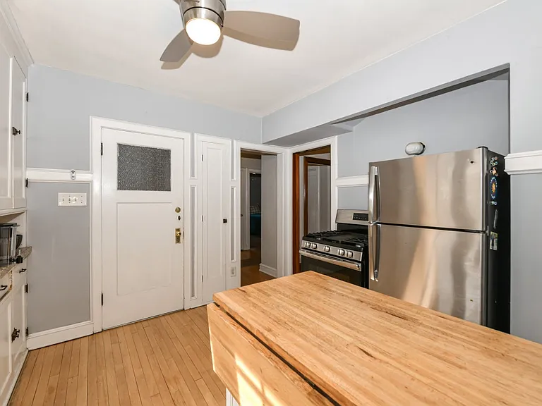 6811 Aetna Ct — Photo 15