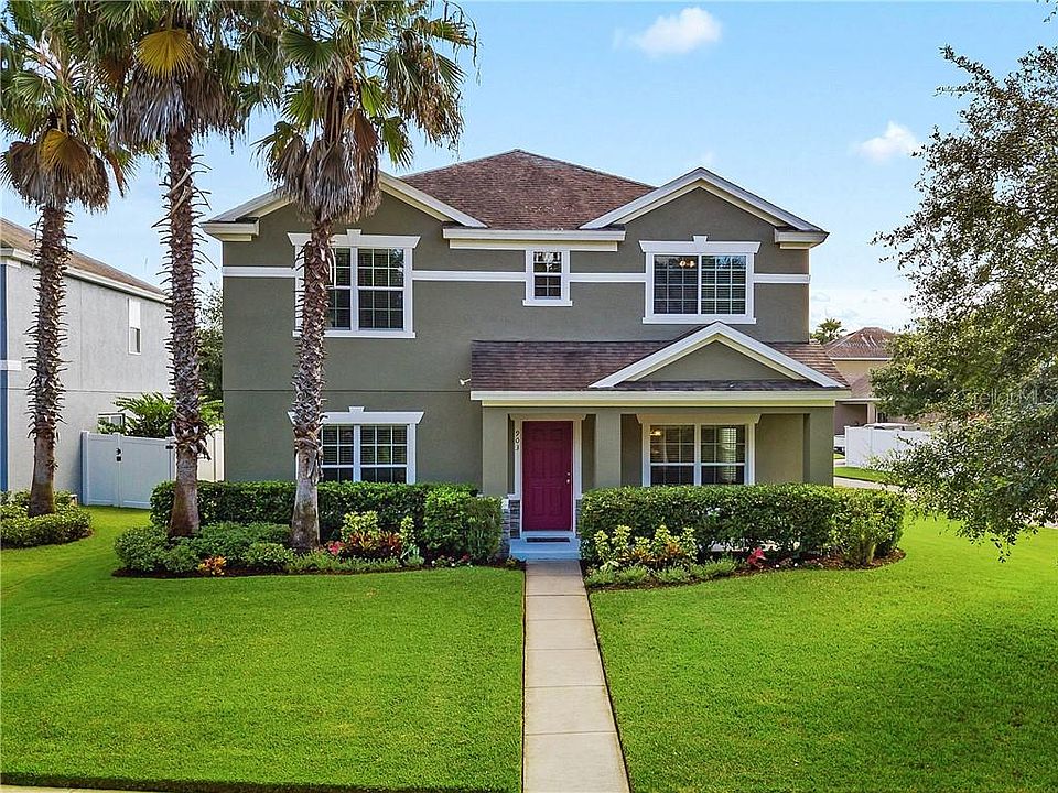 1st image of 903 Branchwood Way