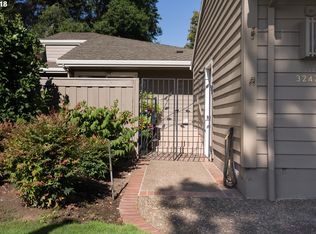 32475 SW Boones Bend Rd, Wilsonville, OR 97070