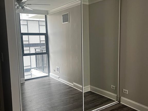 5th image of 620 Peachtree St NE APT 904