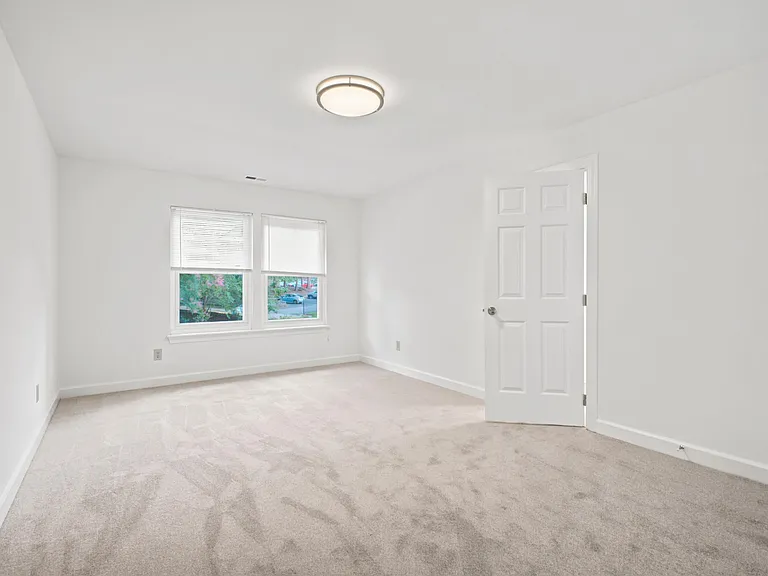 4300 Hickory Ridge Dr — Photo 28