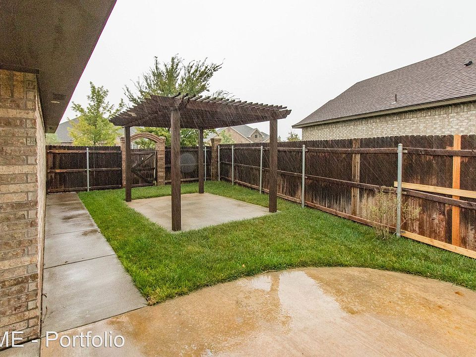 1st image of 7743 Pinnacle Dr