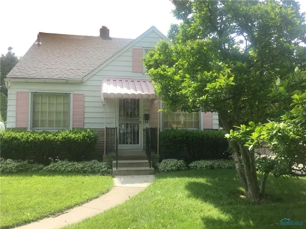 1715 Heatherdowns Blvd, Toledo, OH 43614