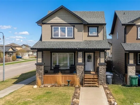 386 Levalley COVE, Saskatoon, SK S7T 0H5