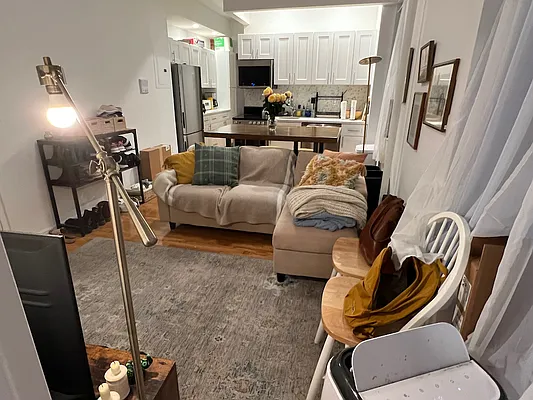 Rented by J PRESTON AND ASSOCIATES INC | media 7