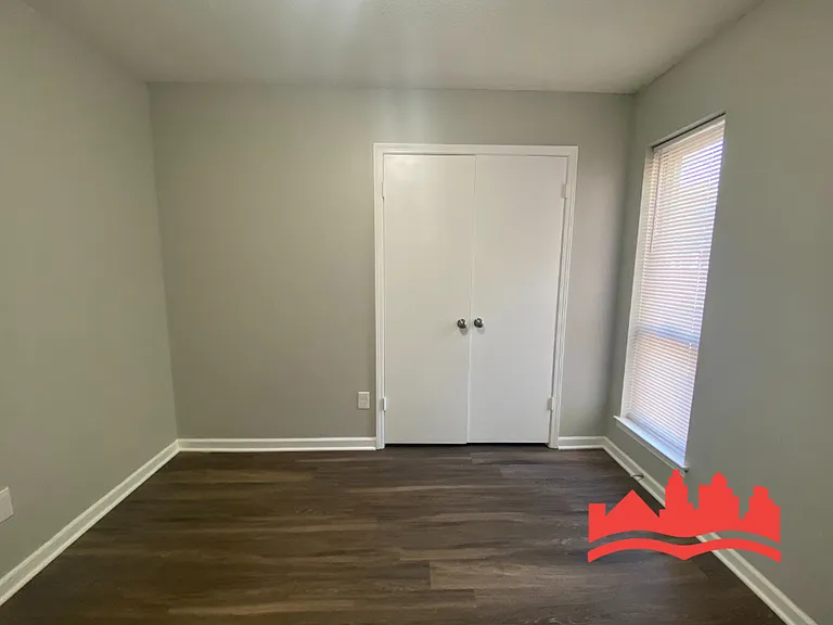 5095 Corkwood Dr — Photo 6