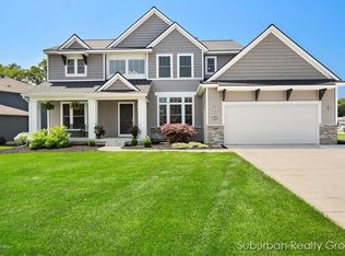 8659 Twin Lakes Dr, Jenison, MI
