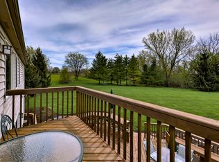 25830 N Roberts Ct, Barrington, IL 60010