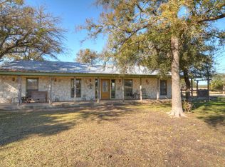 301 Sunset Acres Ln, Florence, TX 76527