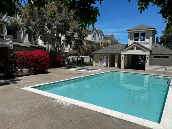 2104 Hastings Shore Ln, Redwood City, CA 94065