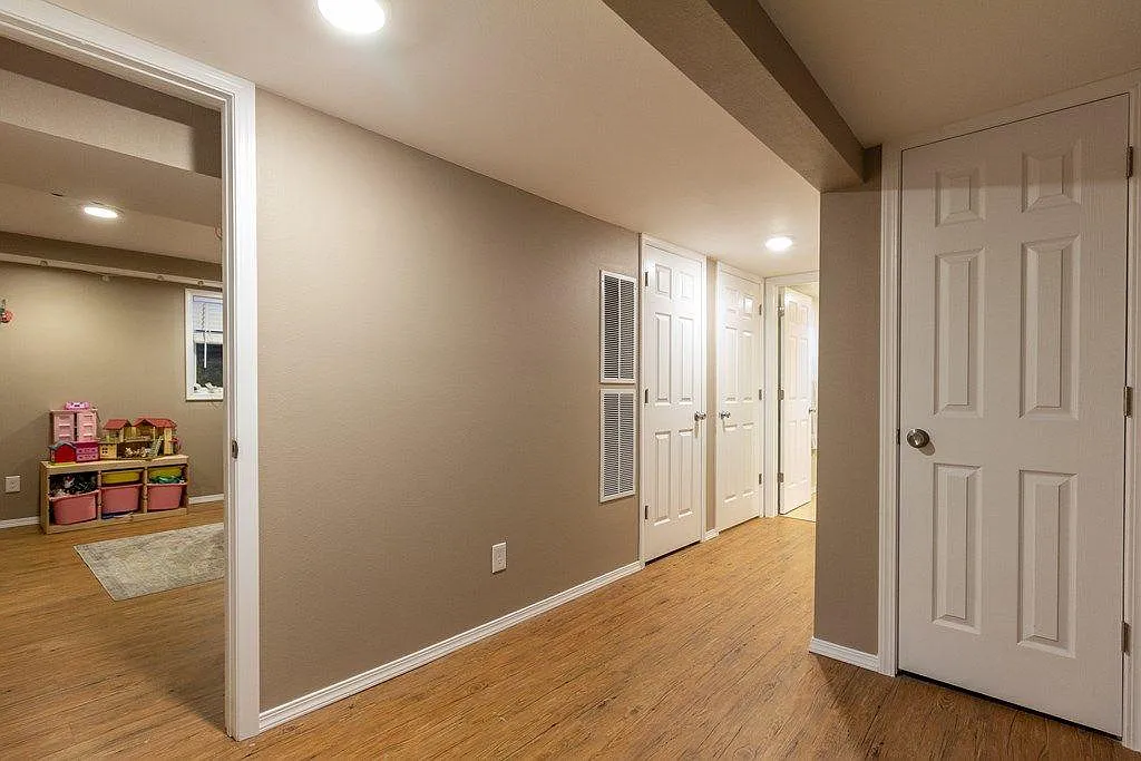3 bed, 1423 sqft, $2,000 — Photo 3