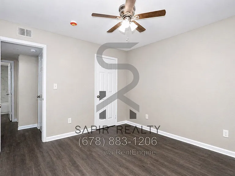 371 Lanier St NW #4 — Photo 10