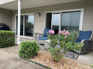 88 Deer Lake Ln APT 2, Murray, KY 42071