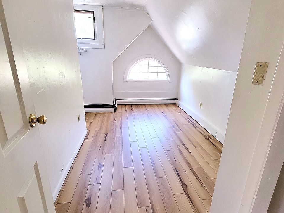 bedroom top level