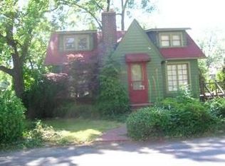 4023 Lake Rd, Sheffield Lake, OH 44054