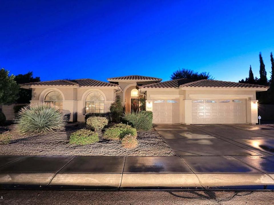 1st image of 8121 W Foothill Dr