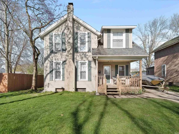 208 S Guilford St, Garrett, IN 46738