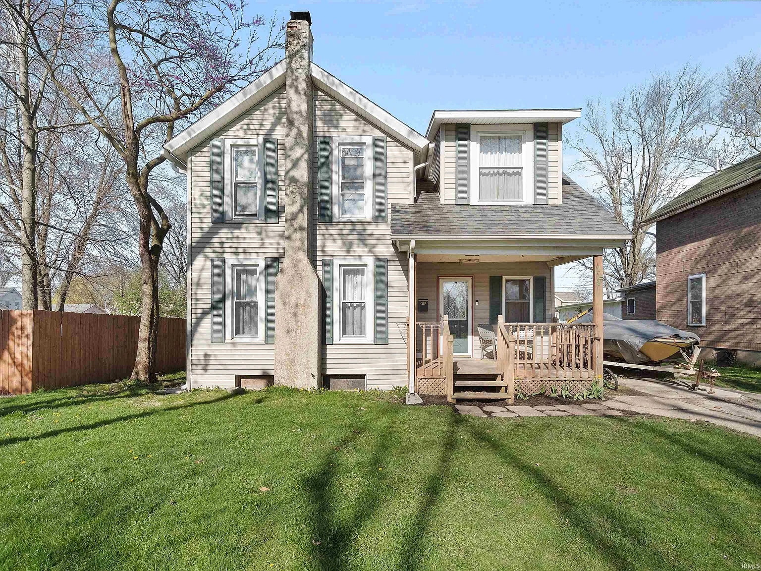 208 S Guilford St photo 1