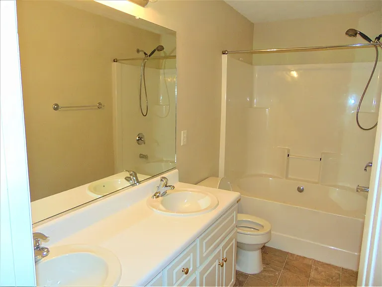 449 Northrop Pl — Photo 7