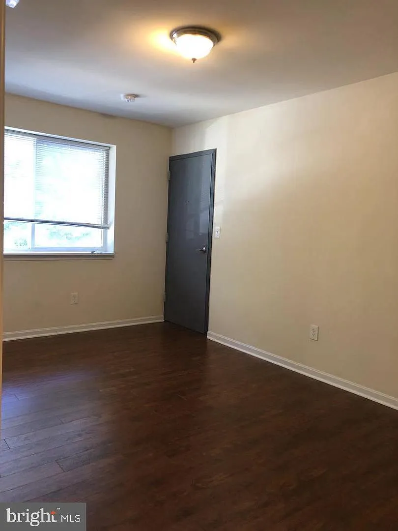 2 bed, $1,650 — Photo 3