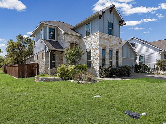 2nd image of 2209 Littleleaf Ln