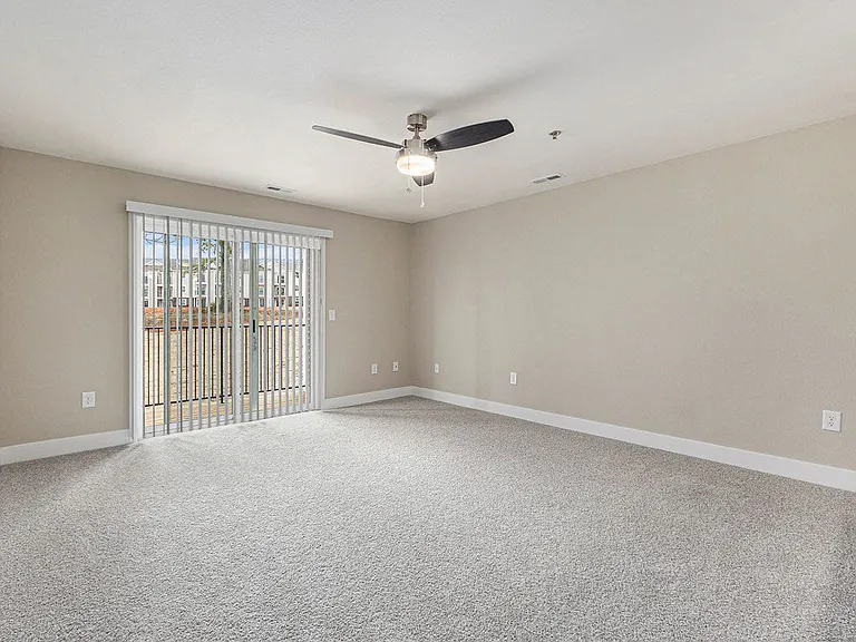 Signature Pointe Apartment Homes — Photo 93
