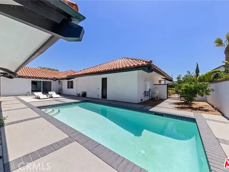 2199 Summitridge Dr — Photo 44