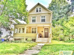 27 S 3rd Ave, Highland Park, NJ 08904