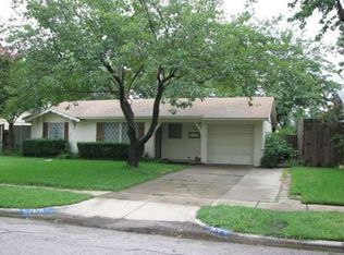 2976 Windmill Ln, Farmers Branch, TX 75234