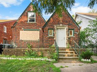 9214 Pinehurst St, Detroit, MI 48204