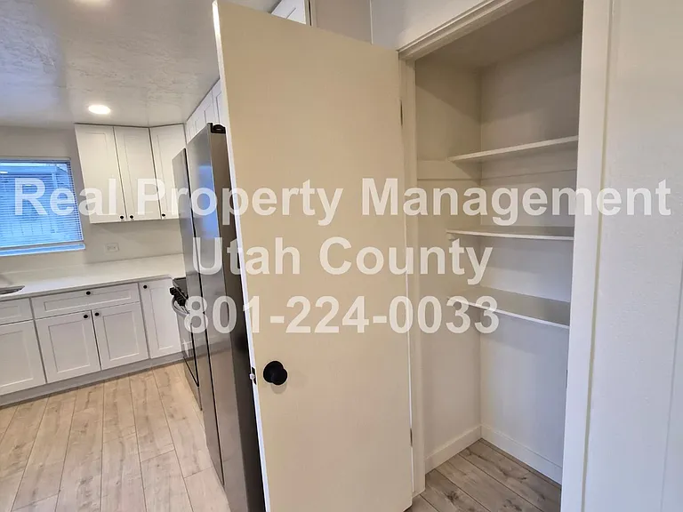 1148 W 100 N — Photo 20