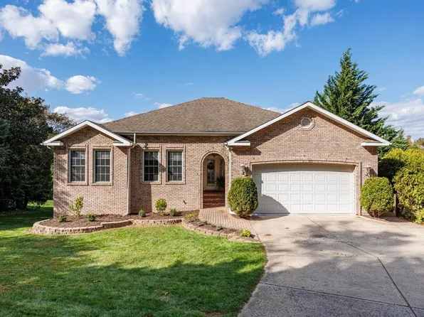 3517 Shen Lake Dr, Harrisonburg, VA 22801