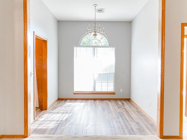 211 Oakdale Dr — Photo 19