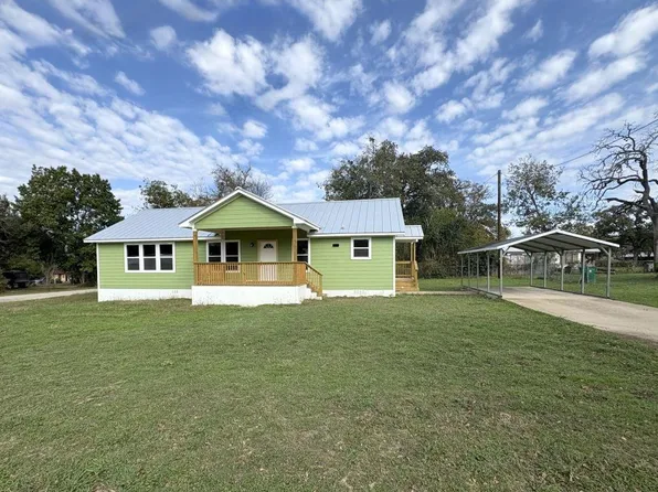 102 Terral Ct, Cameron, TX 76520