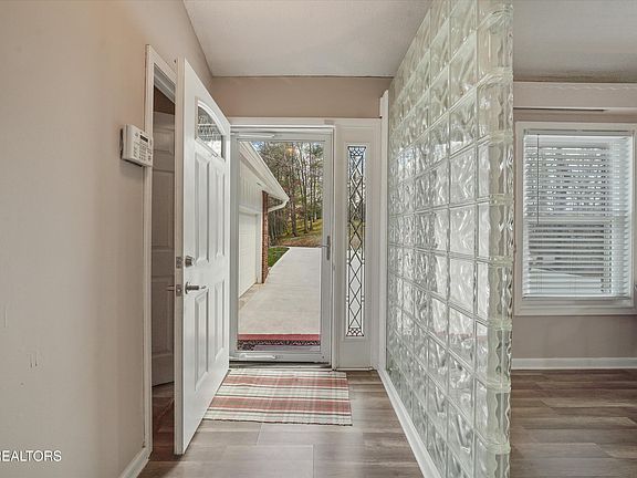 5th image of 532 Bruce Rd